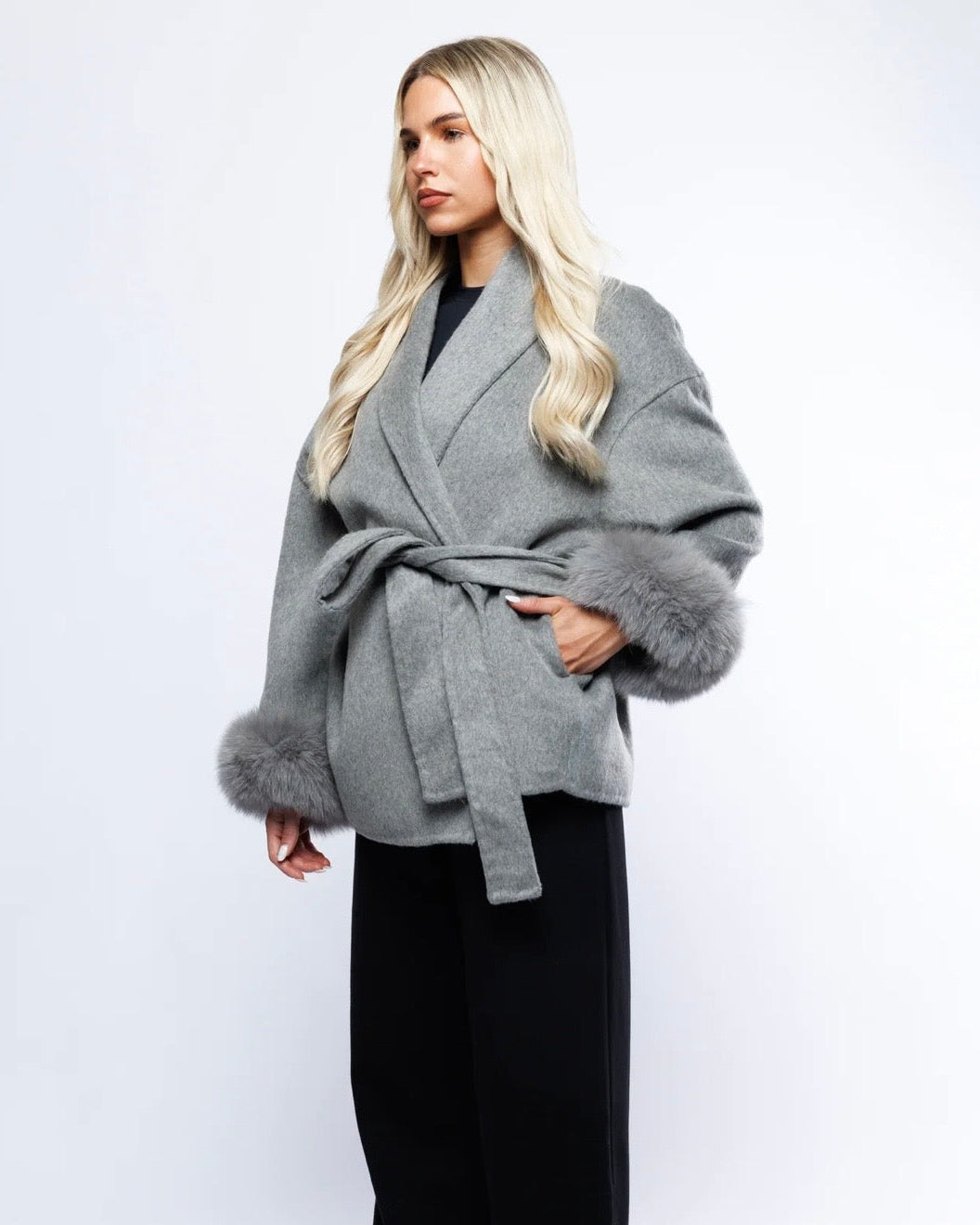 Cappotto Aurora con Polsini in Eco-Pelliccia